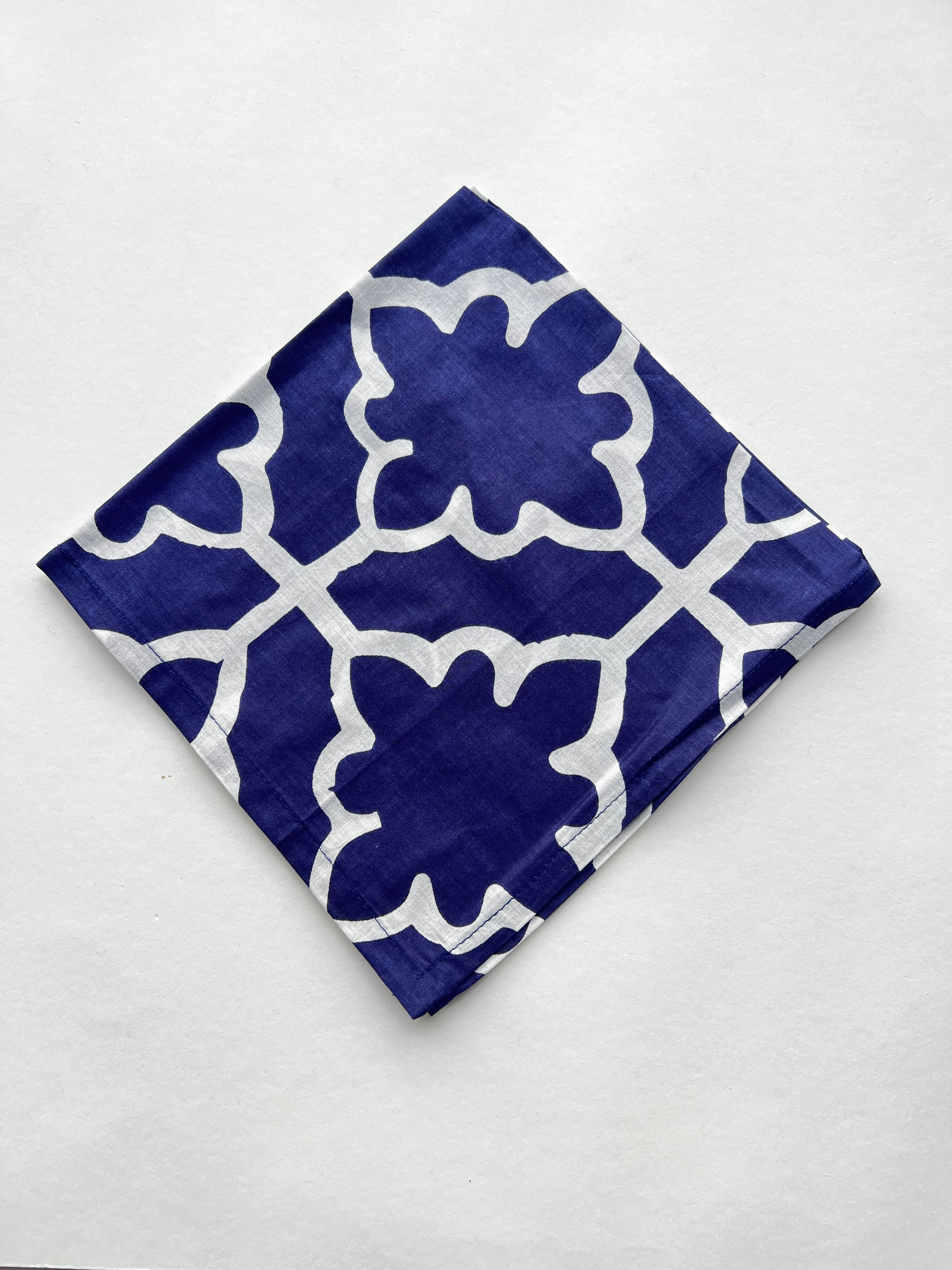 Set of Four Napkins | Navy + White Design – QUEEN & GRACE